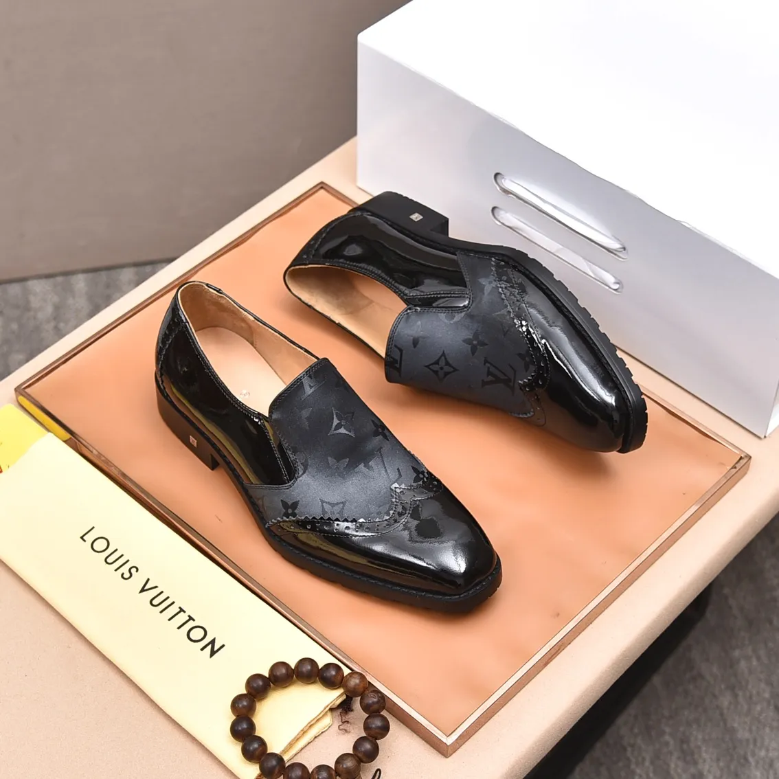 Men's shoes💰480📛📛【LOUIS VUITTON】(Quan Niu Li) Louis Vuitton 2023 official website synchronized new products👟Milan fashion catwalk style🇰🇾🇰🇾LV family logo, celebrity style, a must-have for fashionistas⚠️First layer calfskin➕cowhide lining➕Official website original version special outsole👞Number 38-44